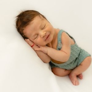Фотосесия за новородени newborn 6